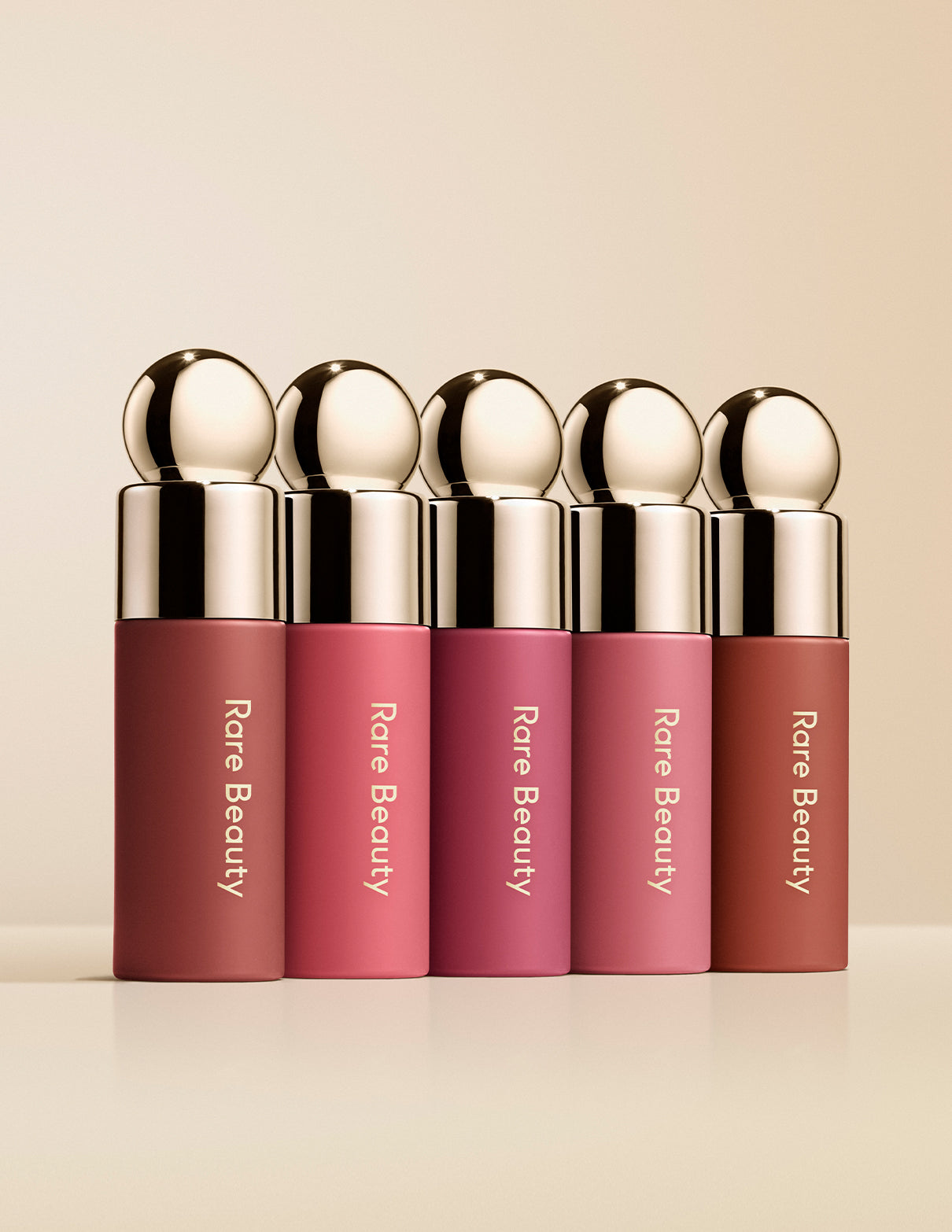 未使用　Rare Beauty Rare Beauty by Selena Gomez Liquid Touch Weightless