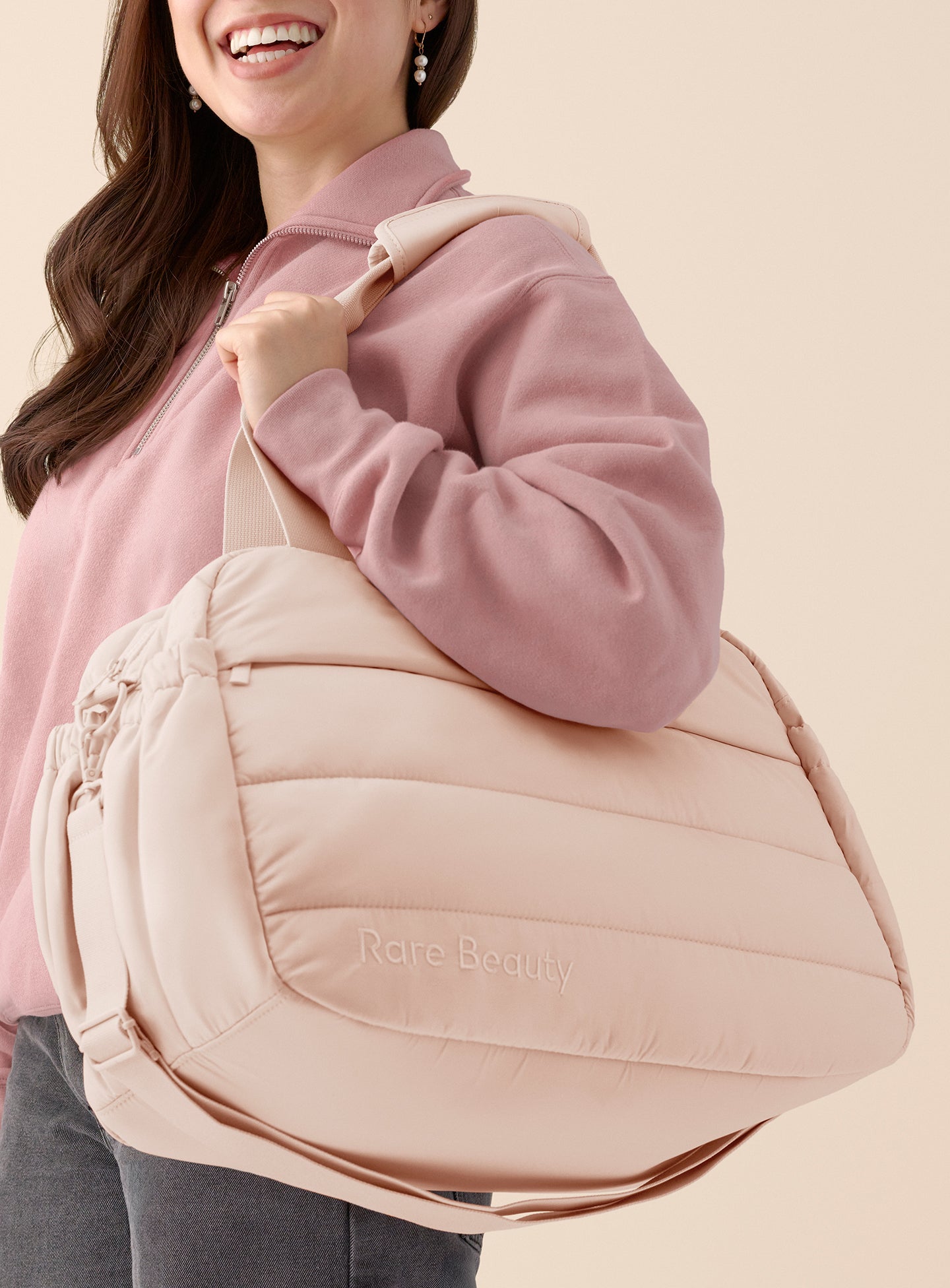 【限定商品】Rare Beauty★パフィーキャリーオールトート Puffy Carryall Tote | Nylon Crossbody Tote Bag
