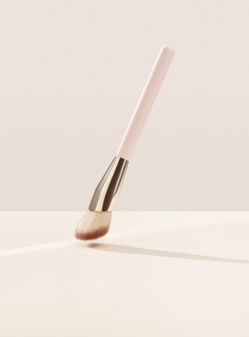 Soft Pinch Blush Brush Makeup Brush for Liquid Blush