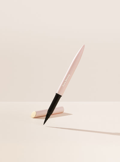Perfect Strokes Matte Liquid Liner - Black