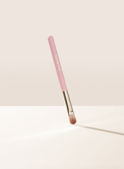 Stay Vulnerable All-Over Eyeshadow Brush