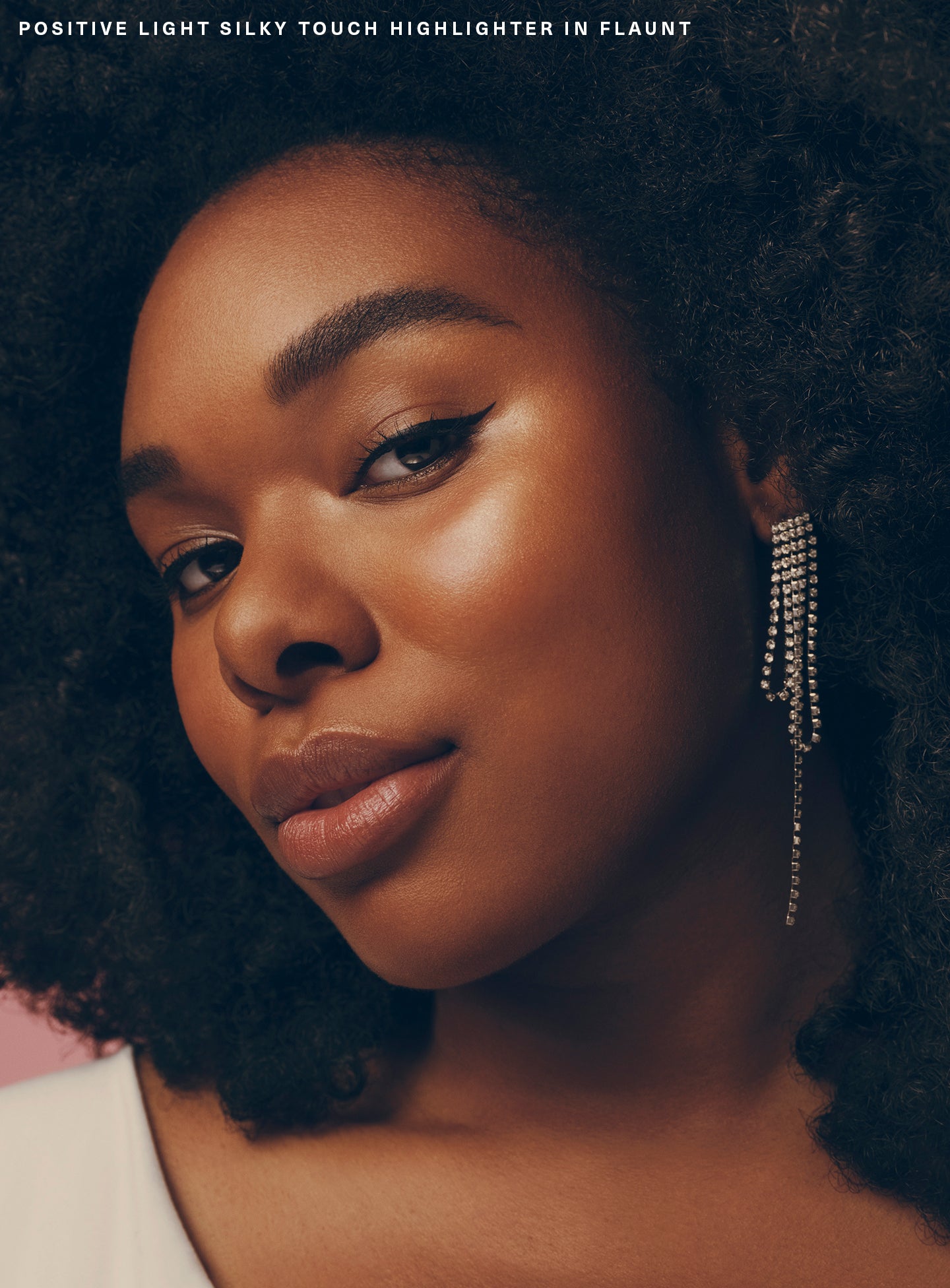 Rare Beauty Positive Light Highlighter - Thumbnail 3